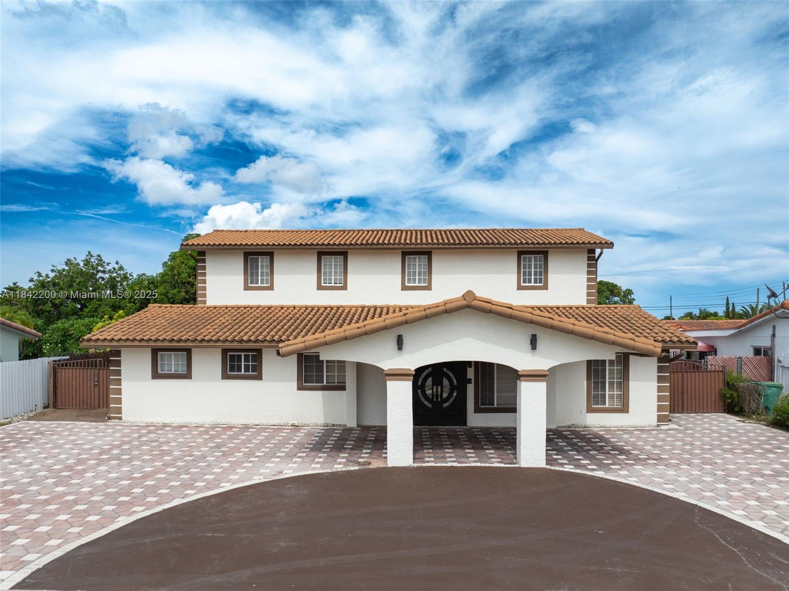 2705 SW 108th Ct, Miami, FL, 33165 - Investment Single Family Home. Photo #1