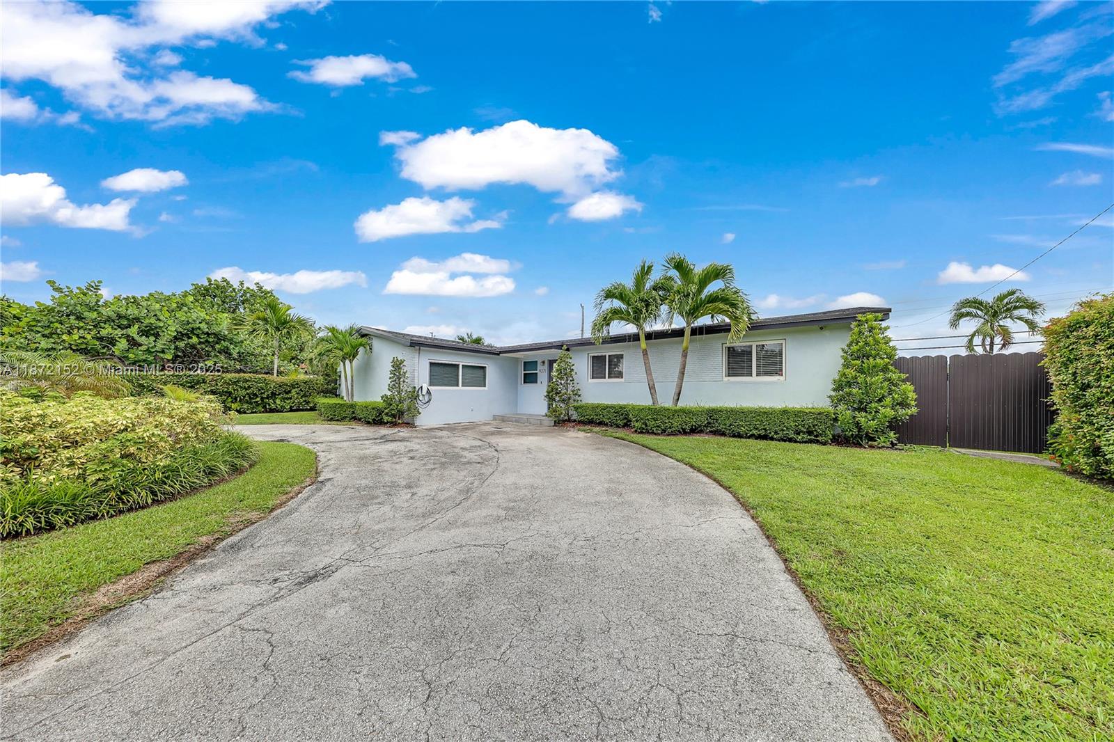 9271 SW 58 Terr, Miami, FL, 33173 - Investment Single Family Home. Photo #1