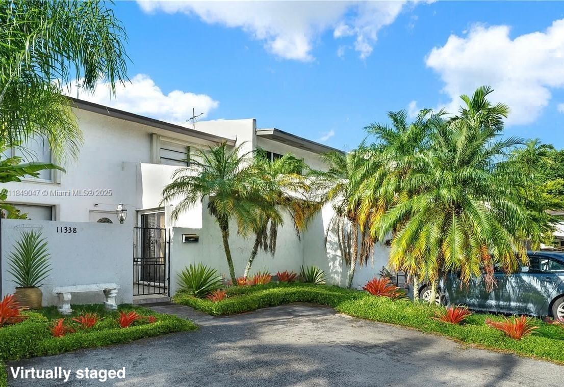11338 SW 69th Ln, Miami, FL, 33173 - Investment Townhome. Photo #1