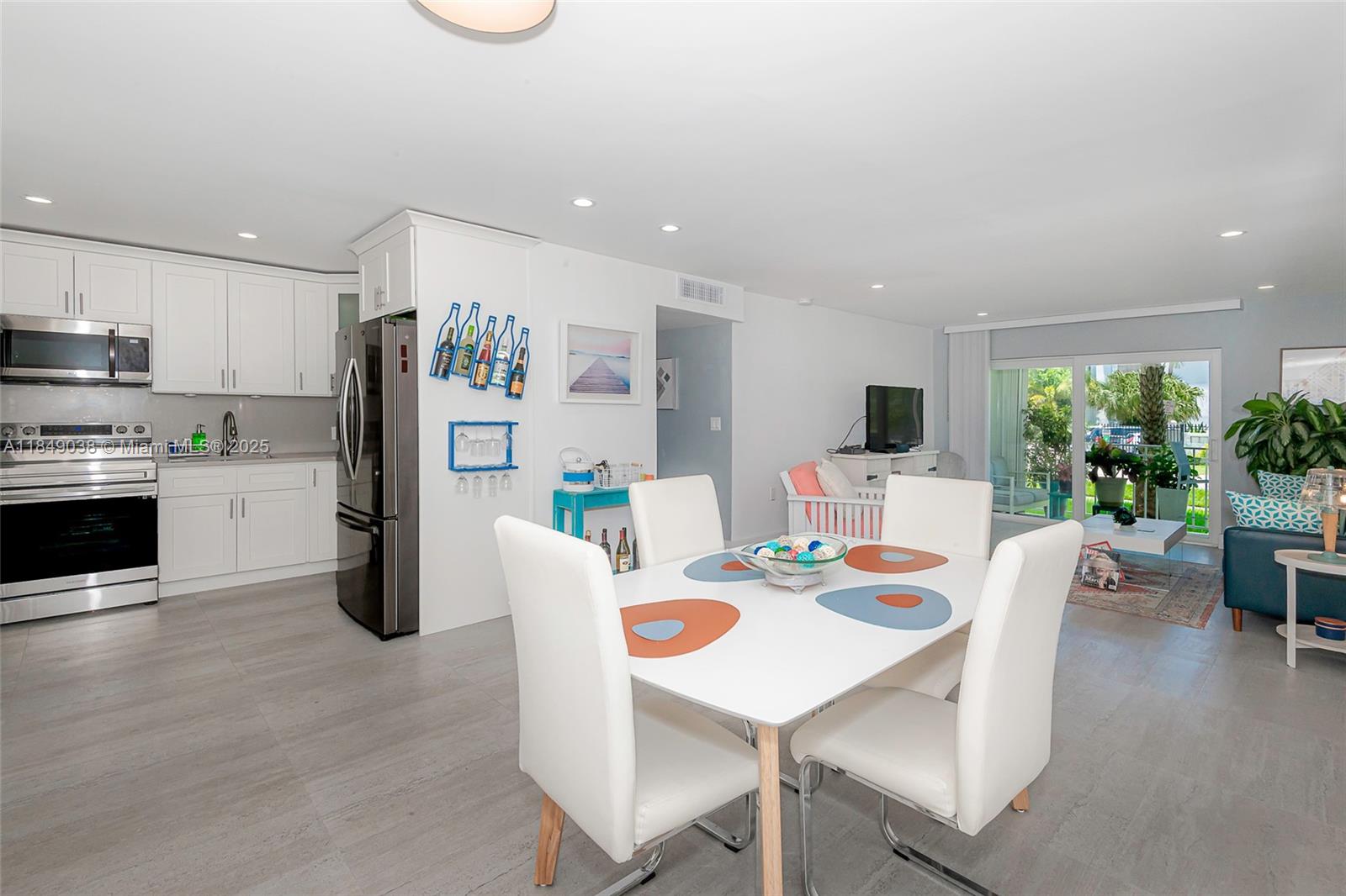 1631 NE 114th St #112, Miami, FL, 33181 - Investment Condo. Photo #1