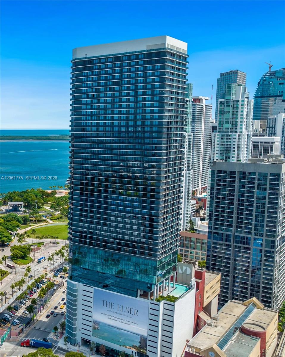 398 NE 5th #1615, Miami, FL, 33132 - Investment Condo. Photo #1