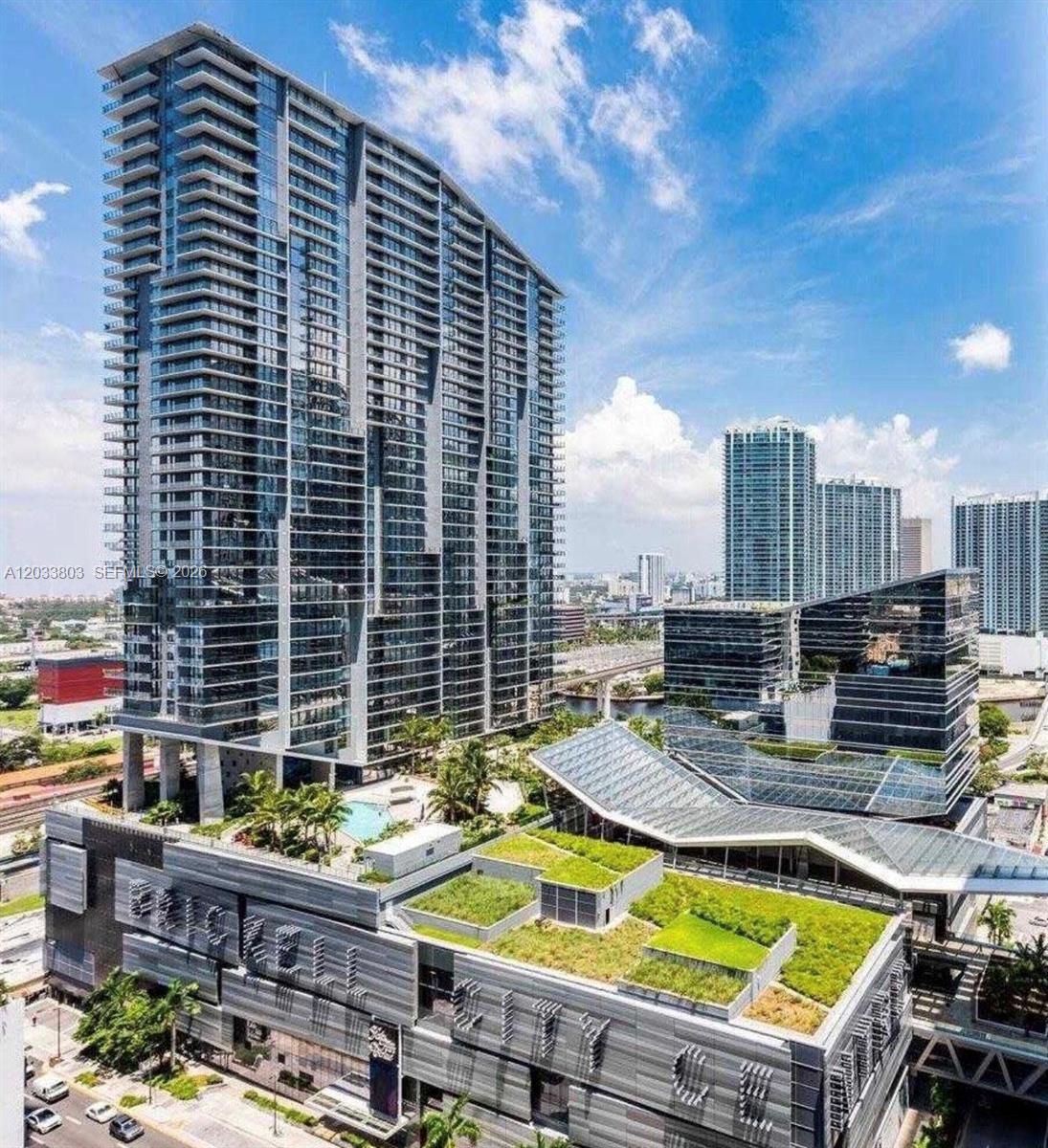 88 SW 7th #2206, Miami, FL, 33130 - Investment Condo. Photo #1