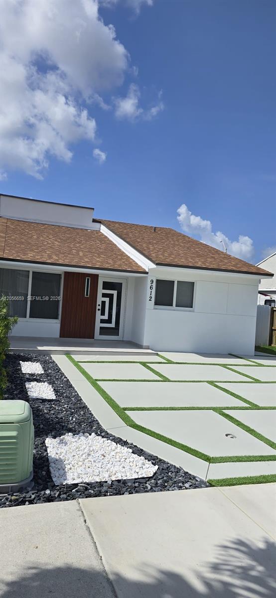 9612 Grand Canal, Miami, FL, 33174 - Investment Townhome. Photo #1