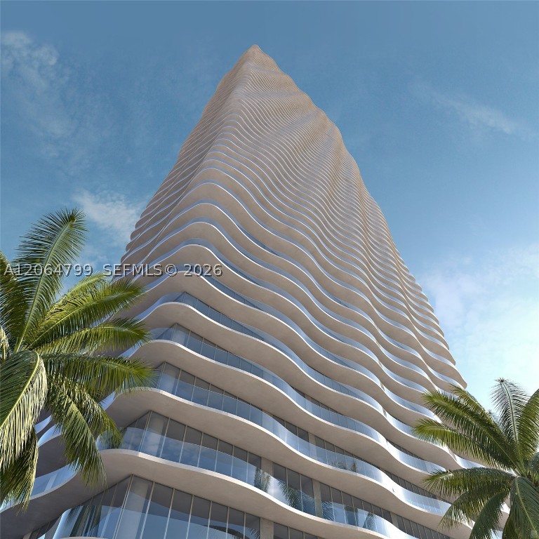 1400 Biscayne #2607, Miami, FL, 33132 - Investment Condo. Photo #1