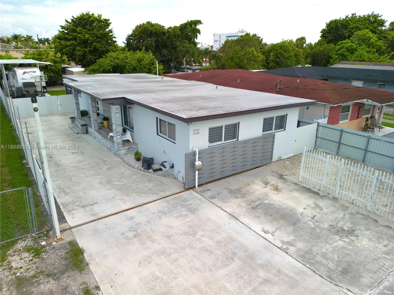 7046 SW 22nd St, Miami, FL, 33155 - Investment Single Family Home. Photo #1