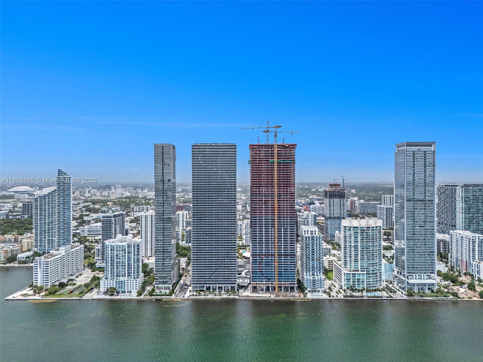 725 NE 24 Street #3806, Miami, FL, 33137 - Investment Condo. Photo #1