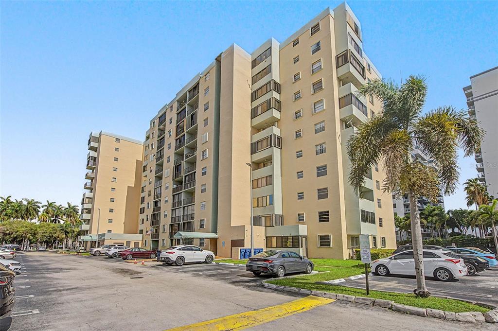 5055 NW 7TH #112, Miami, FL, 33126 - Investment Condo. Photo #1