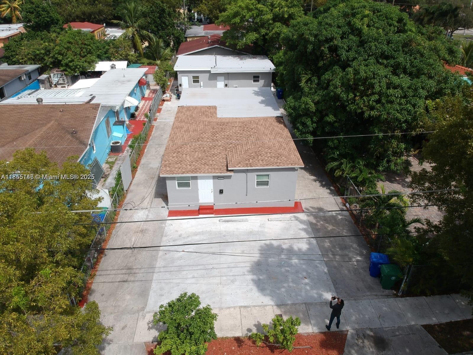 2425 NW 28th St, Miami, FL, 33142 - Investment Single Family Home. Photo #1