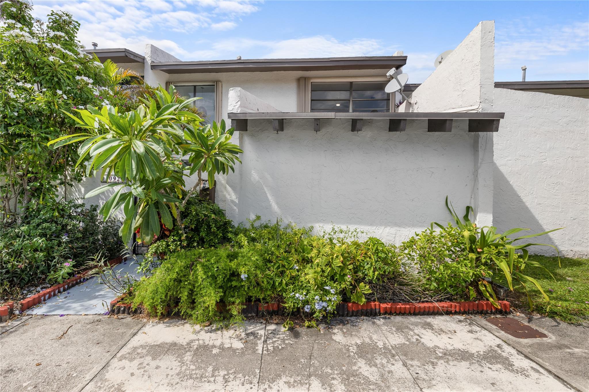 10921 SW 70th Ter #10921, Miami, FL, 33173 - Investment Townhome. Photo #1