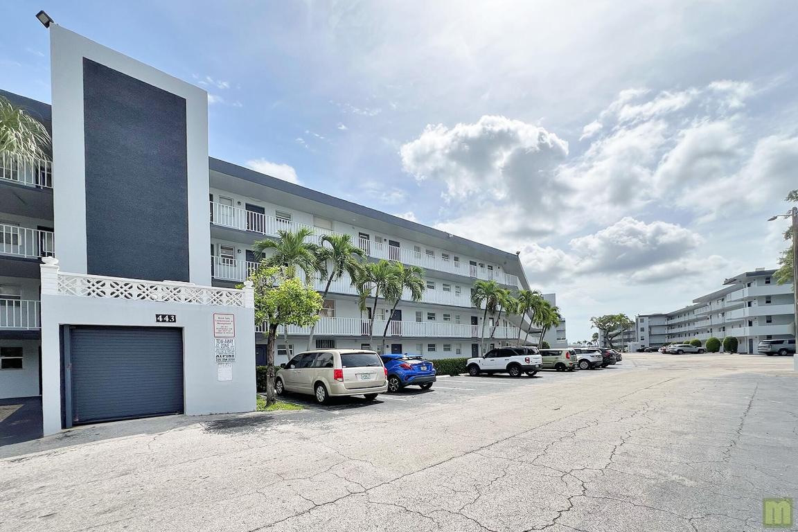 443 NE 195TH #140, Miami, FL, 33179 - Investment Condo. Photo #1