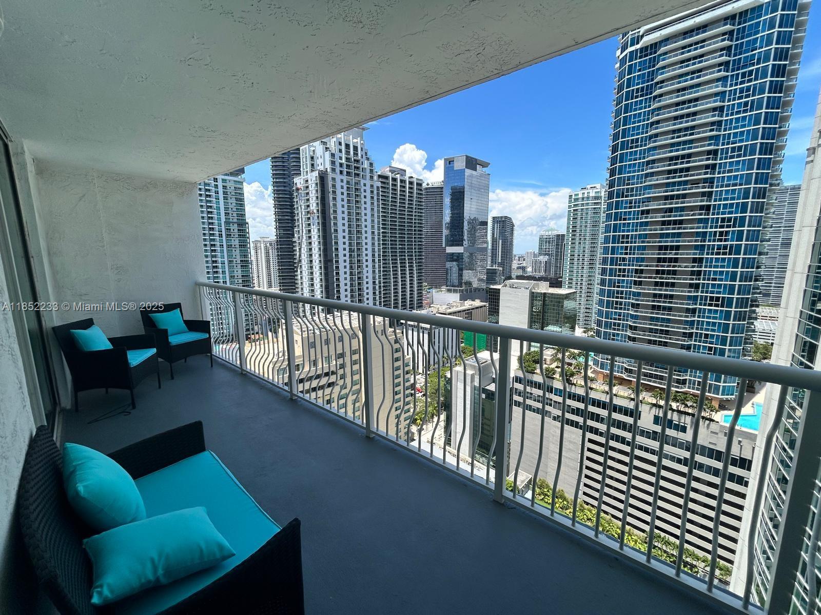 1200 Brickell Bay Dr #3520, Miami, FL, 33131 - Investment Condo. Photo #1