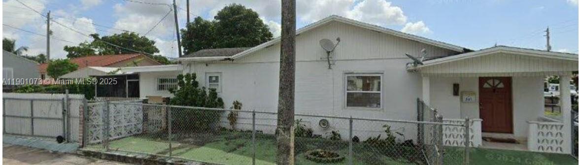 301 NW 23rd Ave, Miami, FL, 33125 - Investment Single Family Home. Photo #1