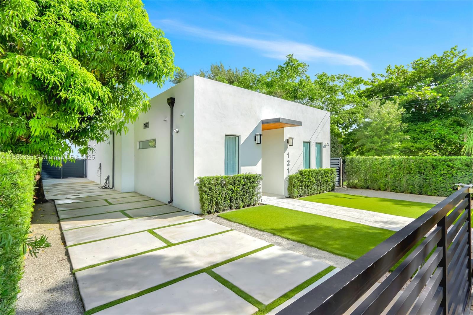 121 NW 41st St, Miami, FL, 33127 - Investment Single Family Home. Photo #1