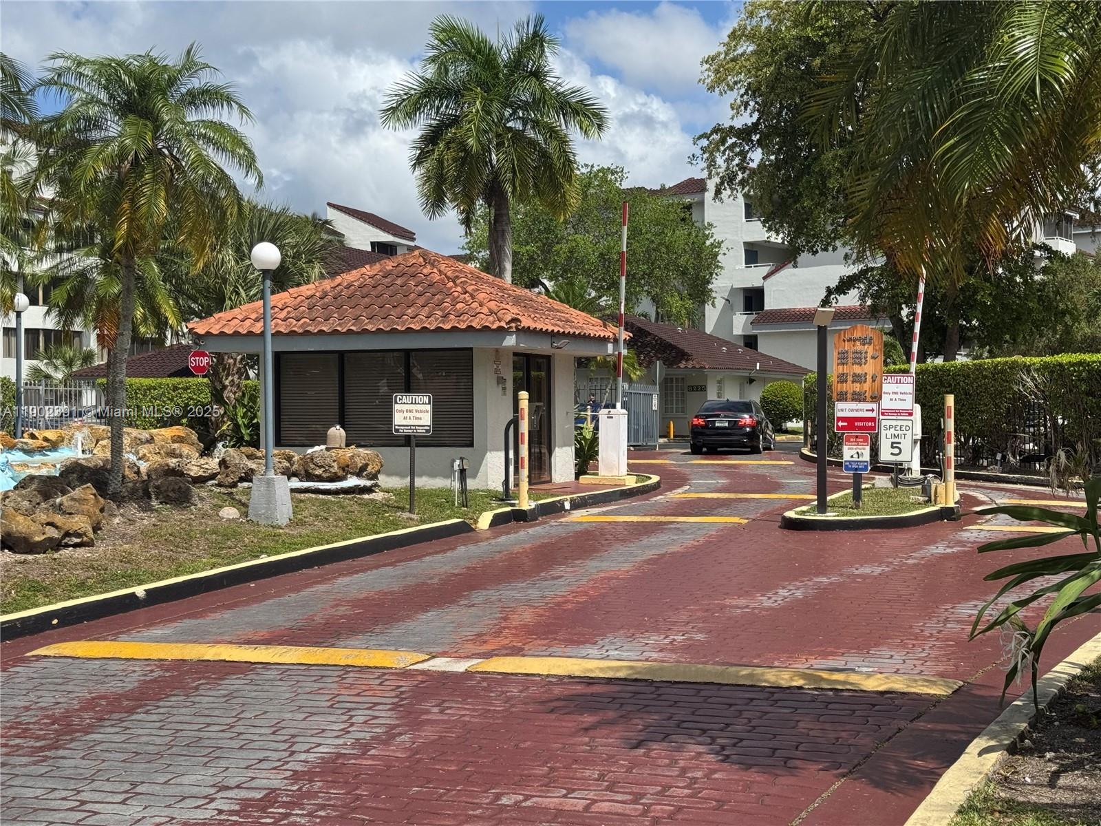 8255 SW 152nd Ave #E-410, Miami, FL, 33193 - Investment Condo. Photo #1