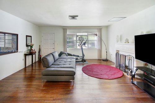 231 NE 48th Ter, Miami, FL, 33137 - Investment Single Family Home. Photo #1