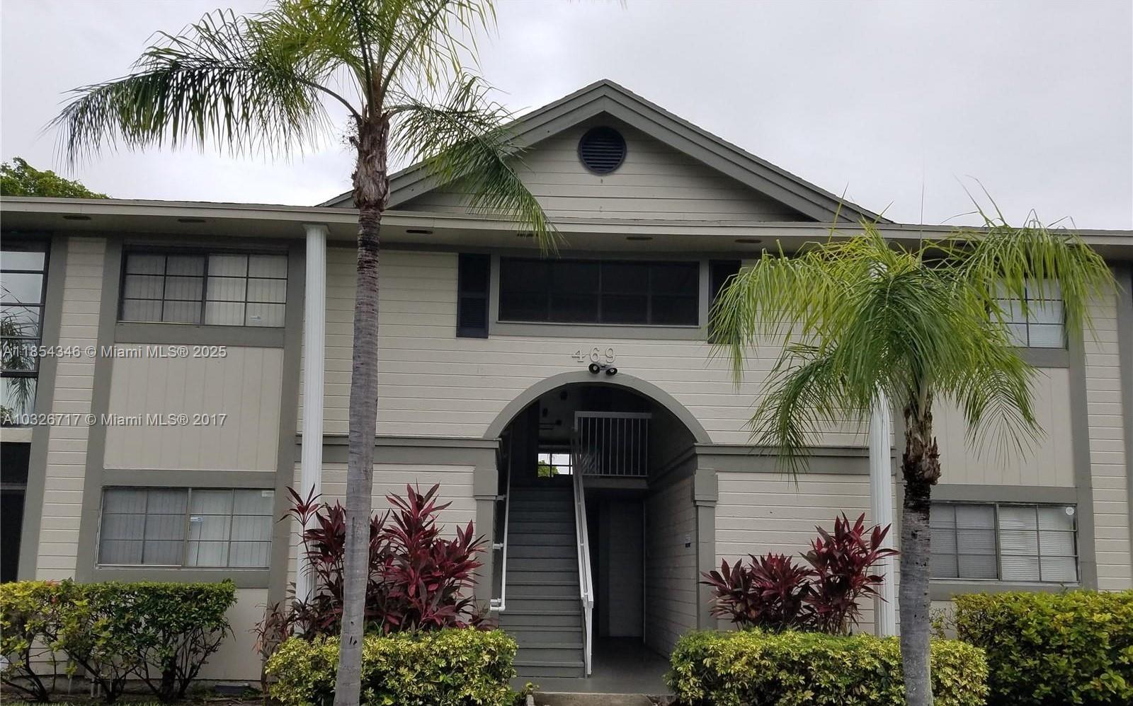 469 NE 207th Ln #207, Miami, FL, 33179 - Investment Condo. Photo #1