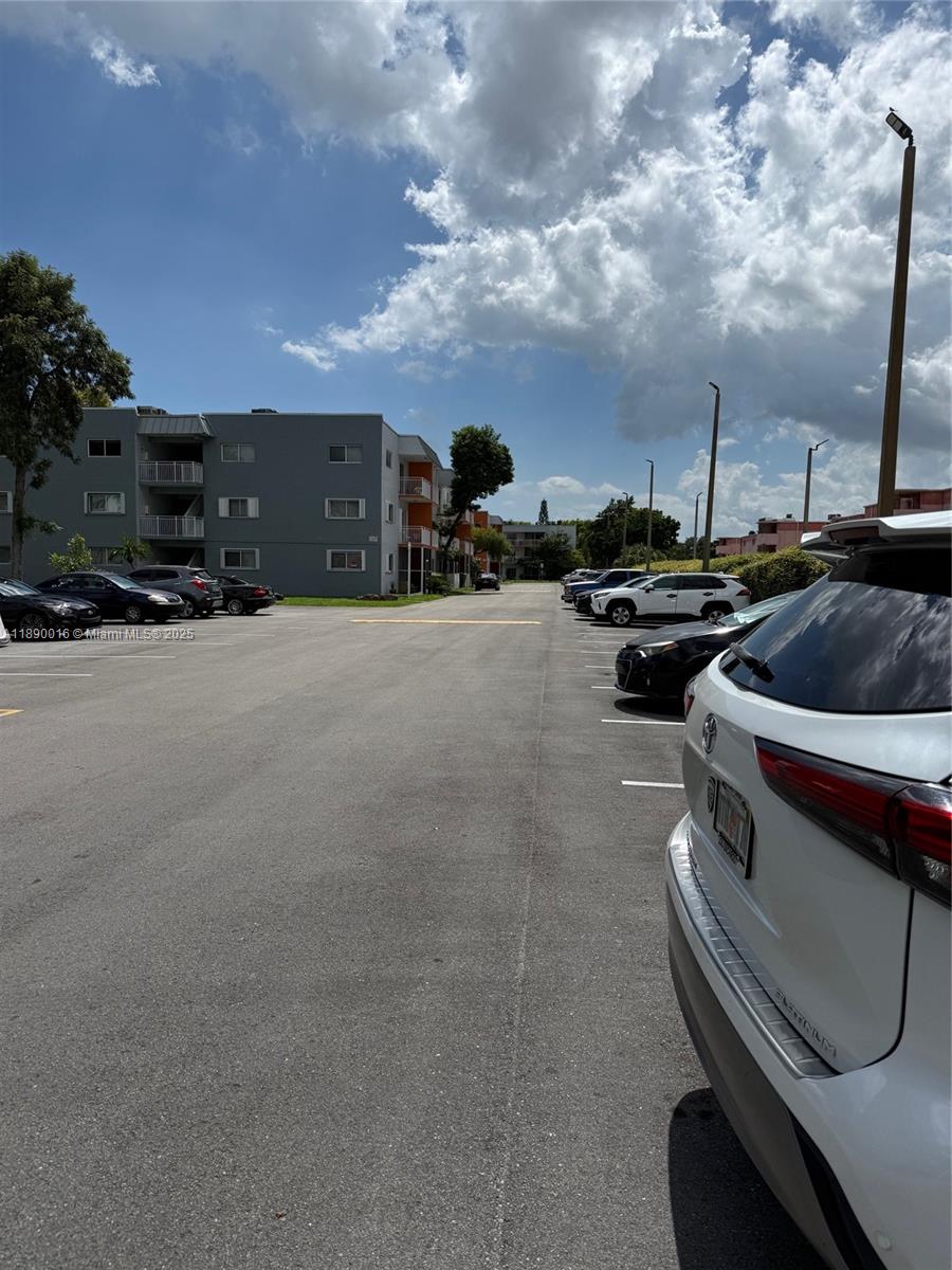 11301 SW 200th St #305-A, Miami, FL, 33157 - Investment Condo. Photo #1