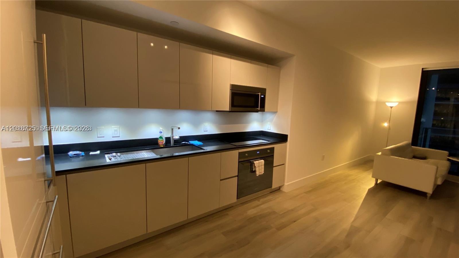 1010 Brickell #2208, Miami, FL, 33131 - Investment Condo. Photo #1