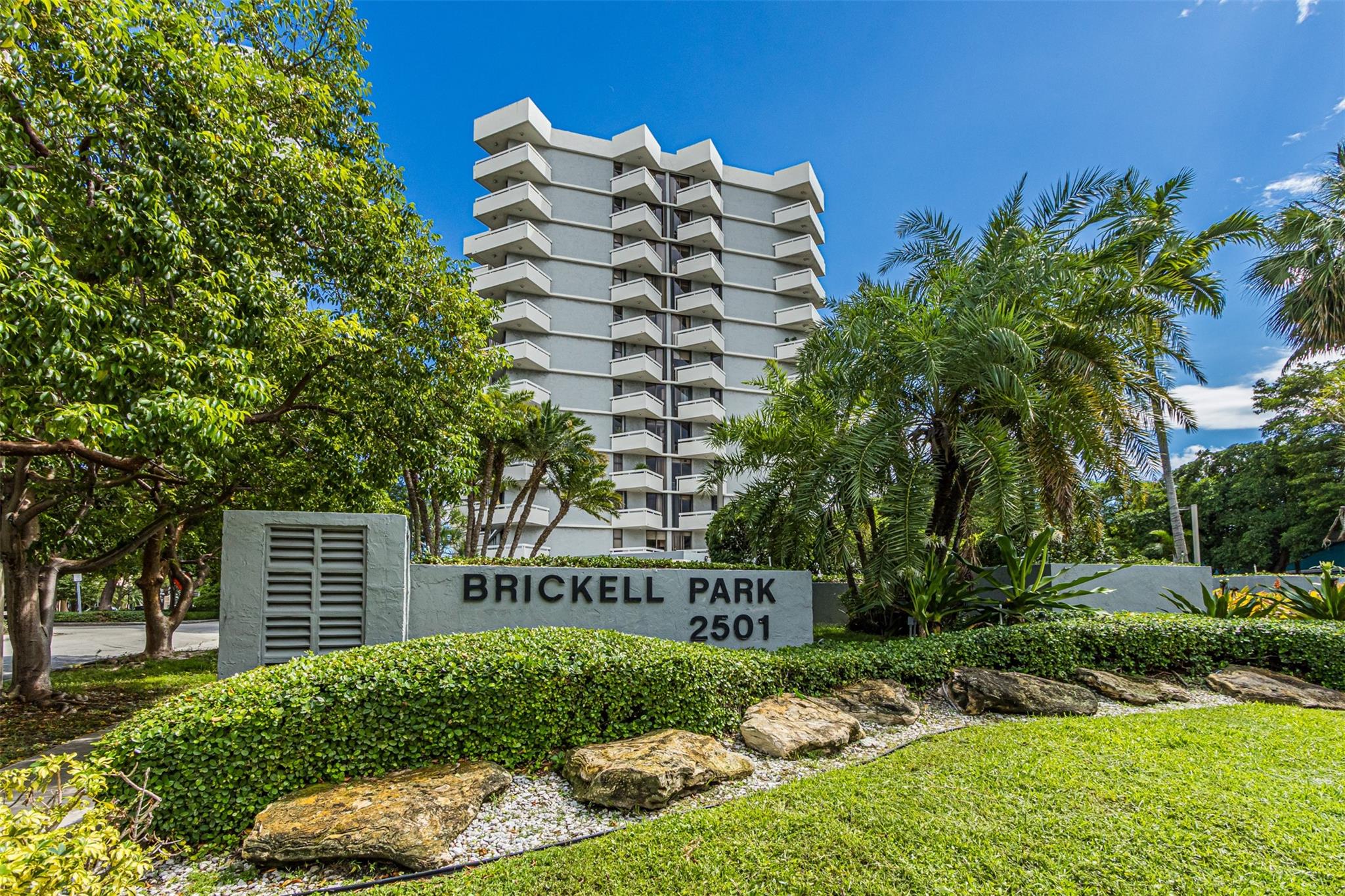 2501 Brickell Ave #903, Miami, FL, 33129 - Investment Condo. Photo #1