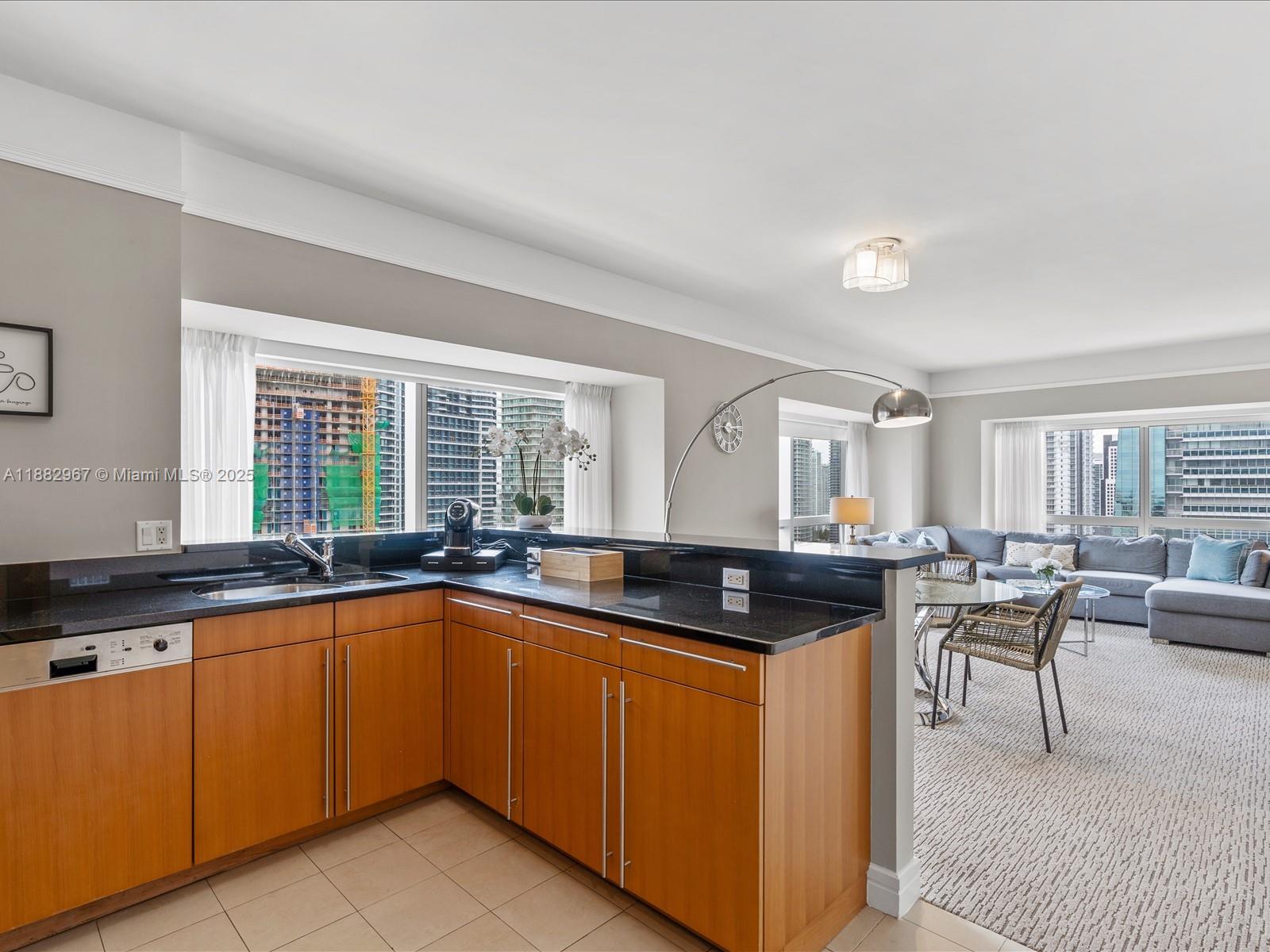 1435 Brickell Ave #3212, Miami, FL, 33131 - Investment Condo. Photo #1