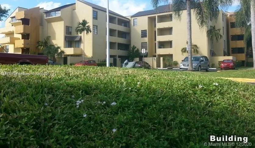 10500 SW 108th Ave #B414, Miami, FL, 33176 - Investment Condo. Photo #1