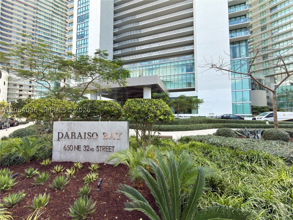 650 NE 32nd #802, Miami, FL, 33137 - Investment Condo. Photo #1
