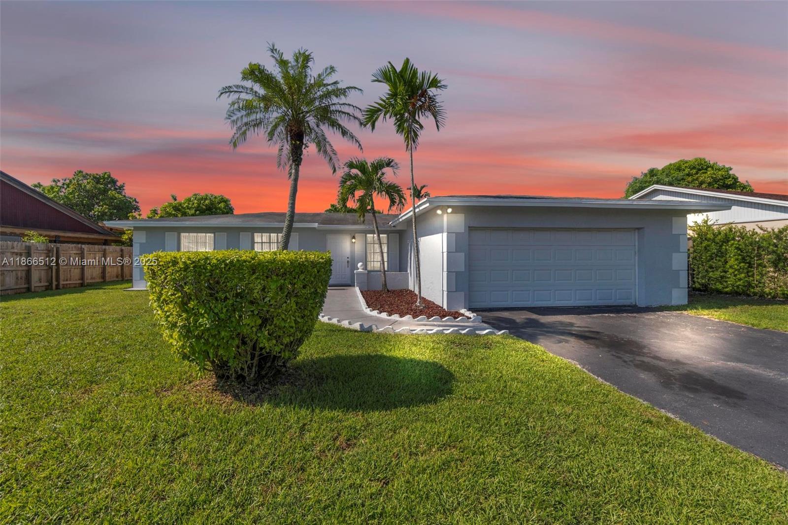 13440 SW 81st St, Miami, FL, 33183 - Investment Single Family Home. Photo #1