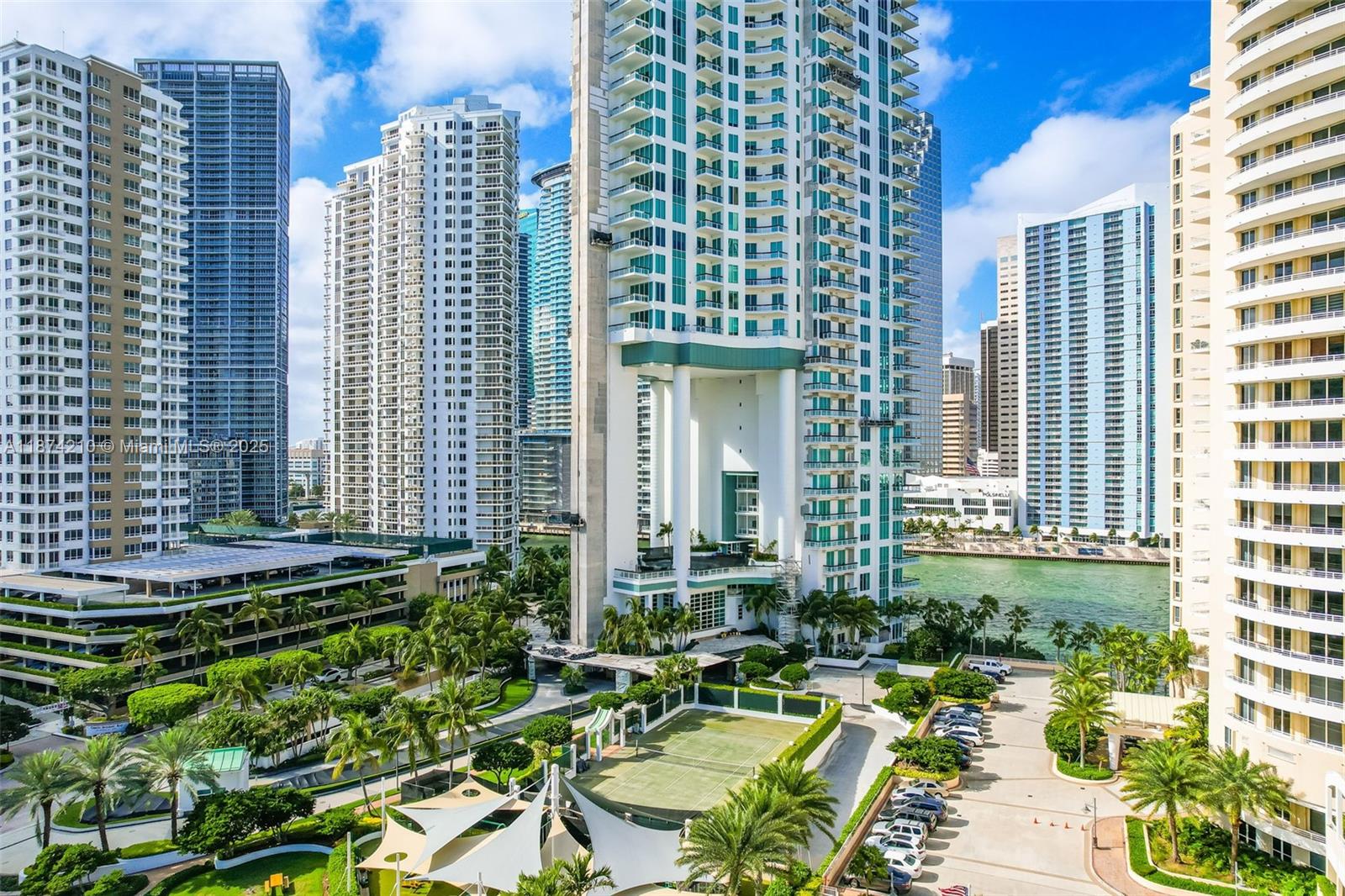 900 Brickell Key Blvd #2904, Miami, FL, 33131 - Investment Condo. Photo #1