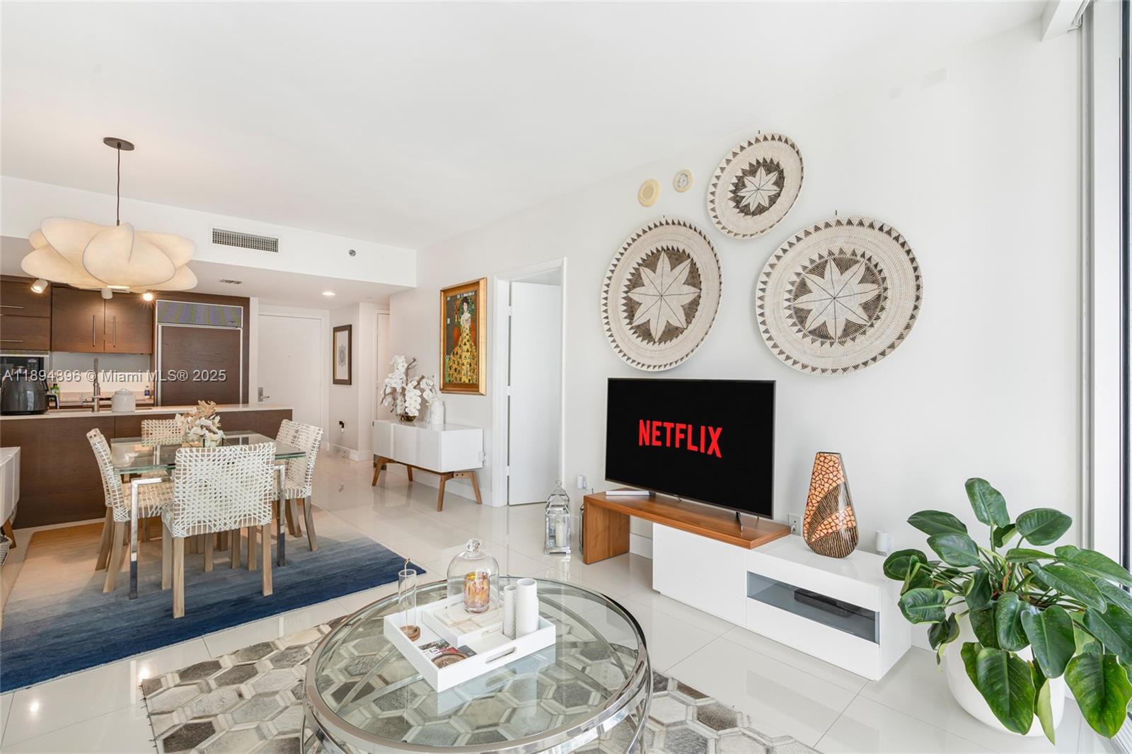 475 Brickell Ave #3111, Miami, FL, 33131 - Investment Condo. Photo #1