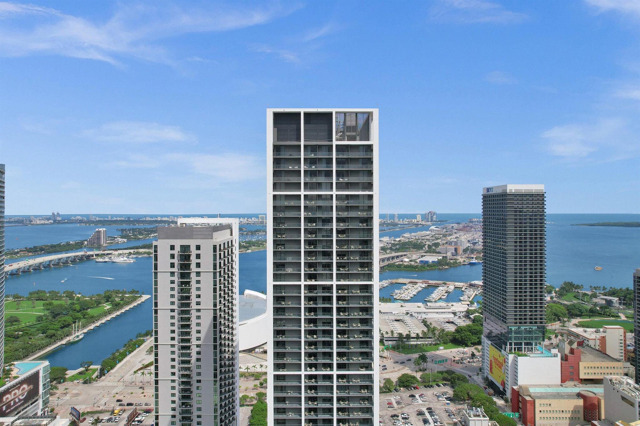 601 NE 1st Avenue #4712, Miami, FL, 33132 - Investment Condo. Photo #1