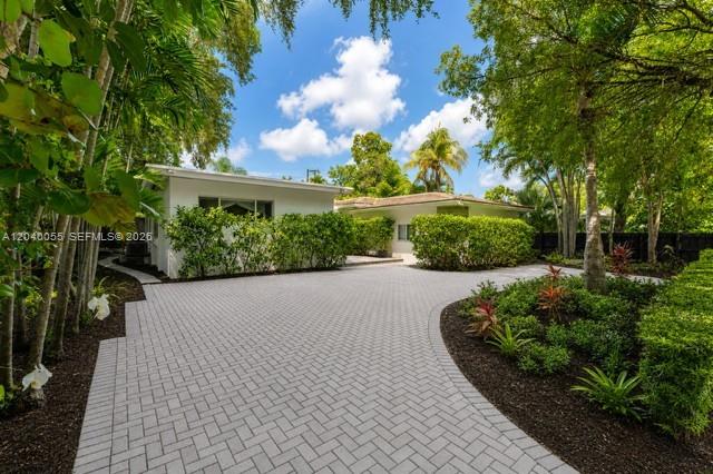 8 Pinta, Miami, FL, 33133 - Investment Single Family Home. Photo #1