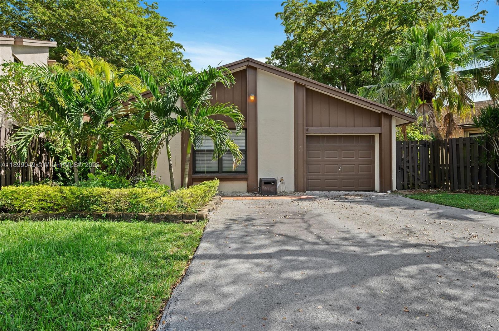 10923 SW 134th Ct, Miami, FL, 33186 - Investment Single Family Home. Photo #1