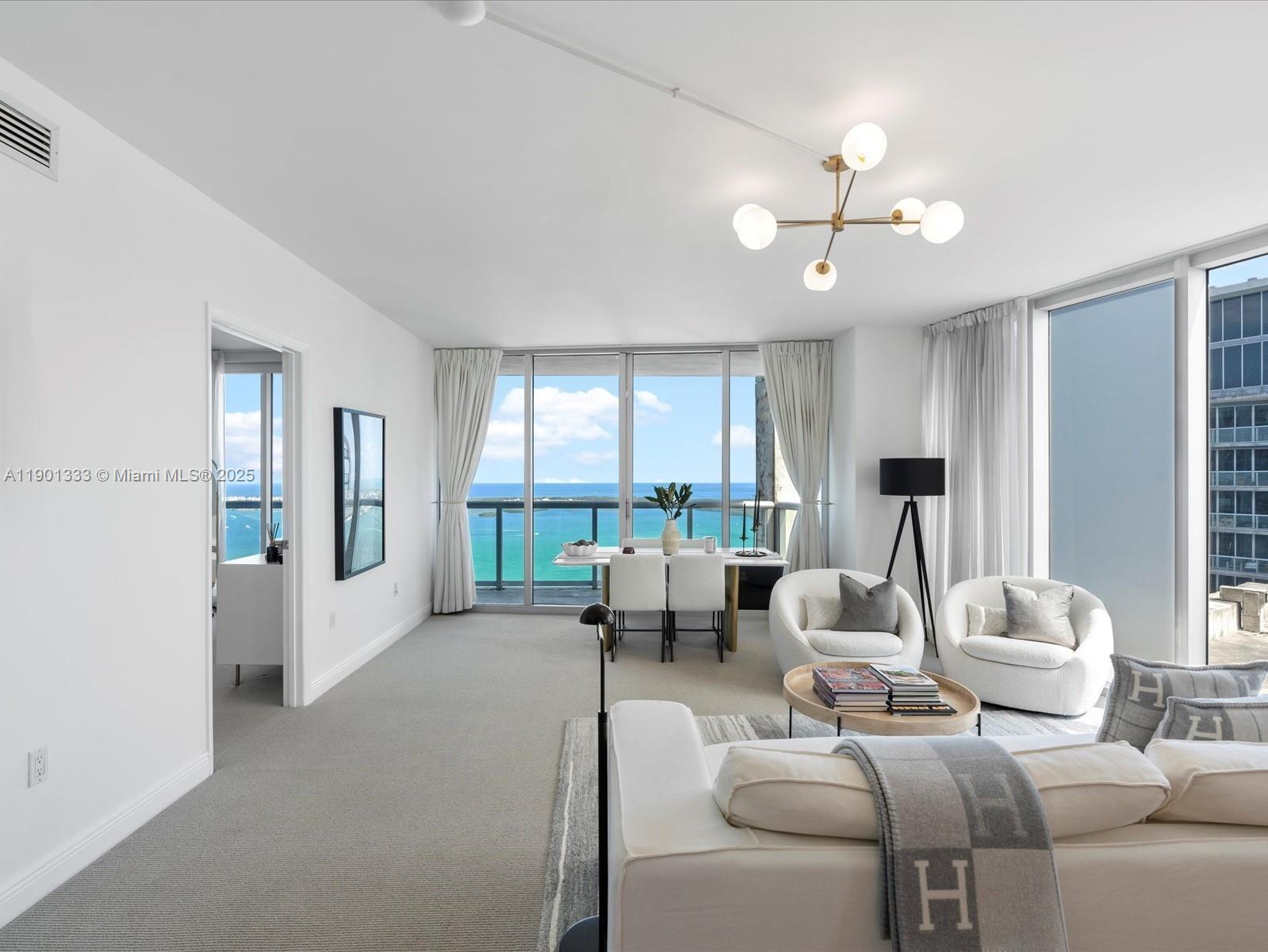 475 Brickell Ave #5507, Miami, FL, 33131 - Investment Condo. Photo #1