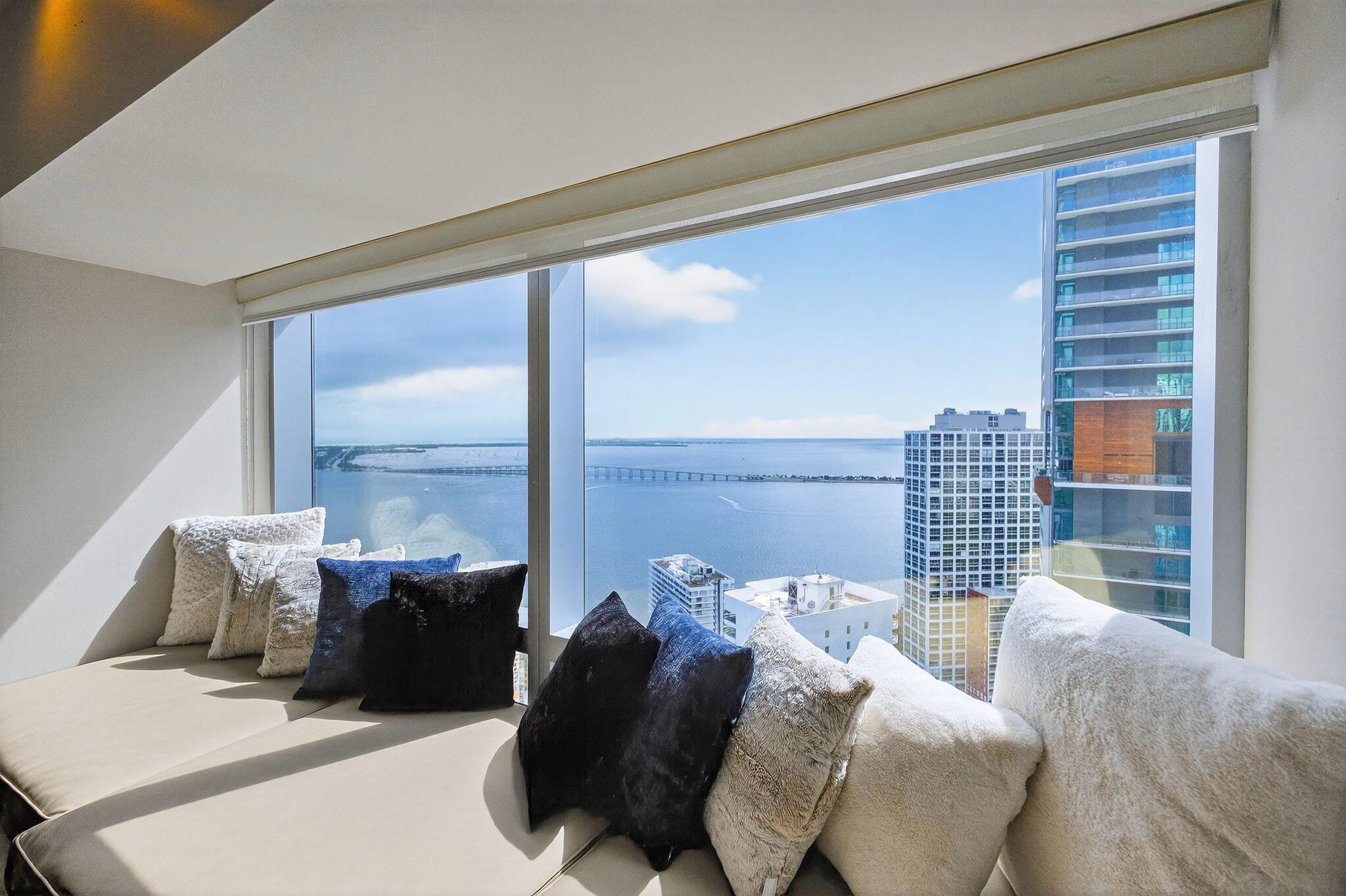 1435 Brickell Avenue ##3401, Miami, FL, 33131 - Investment Condo. Photo #1