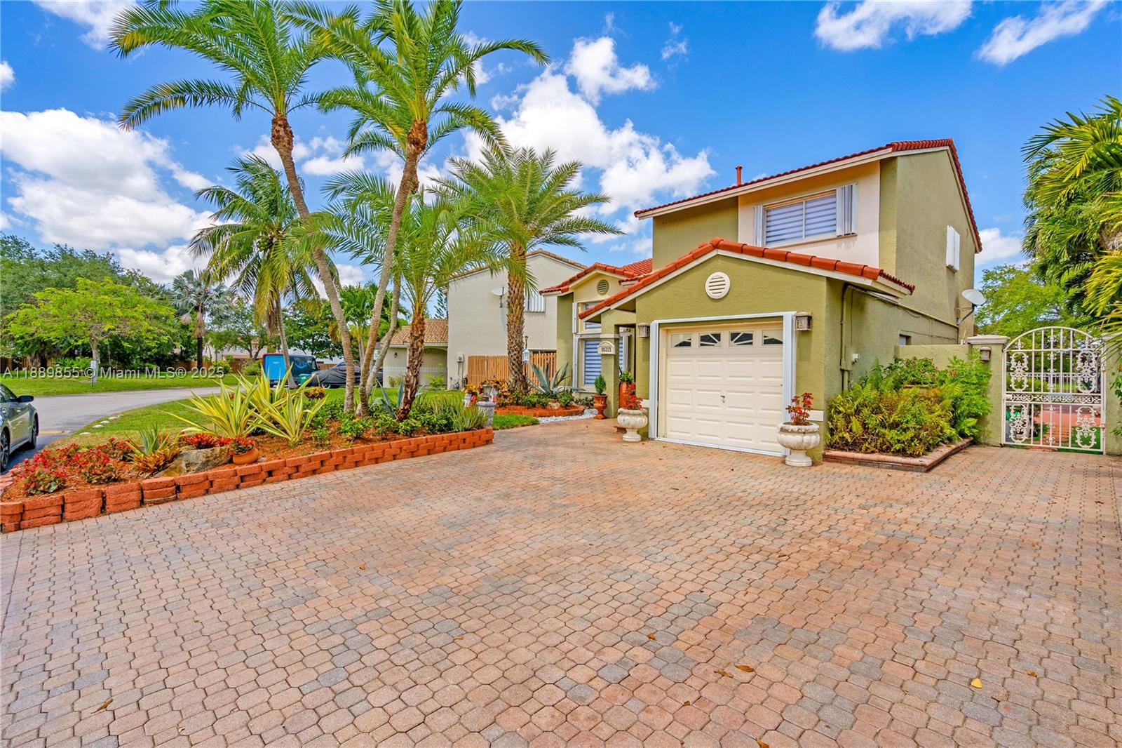 10213 SW 156th Ave, Miami, FL, 33196 - Investment Single Family Home. Photo #1