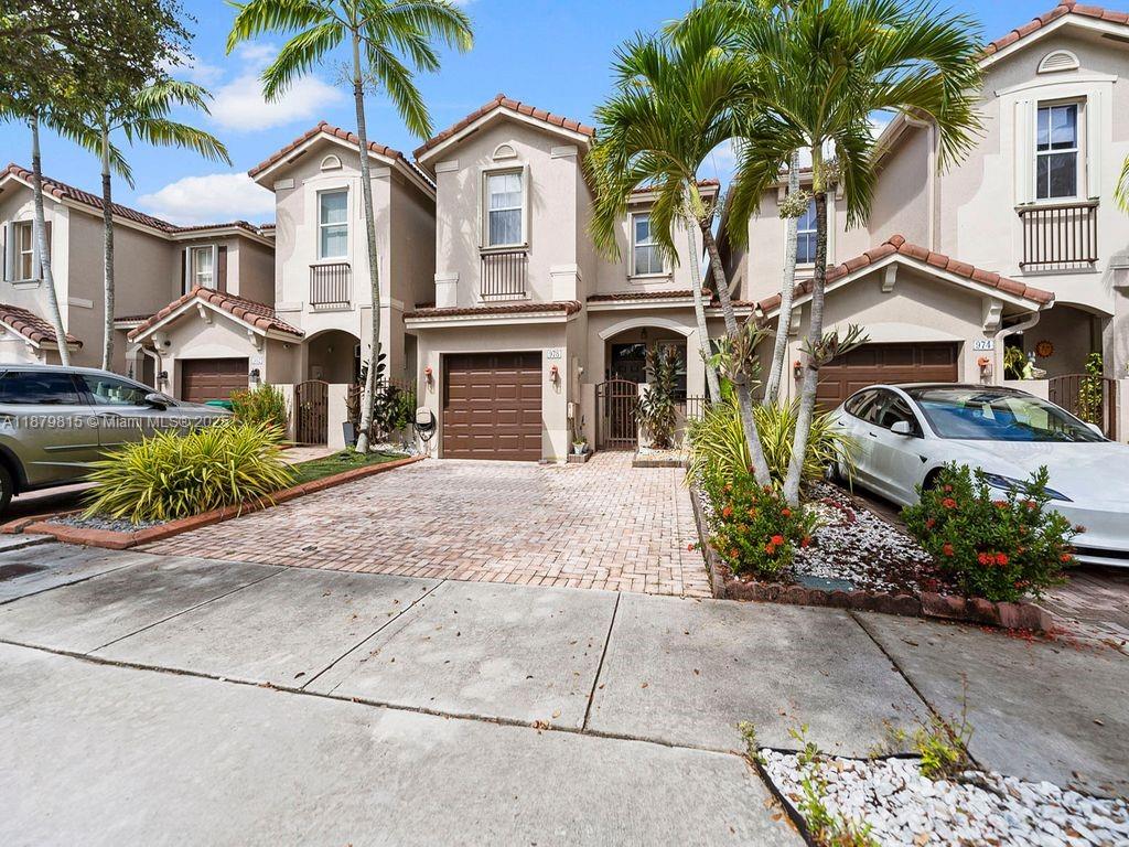 978 SW 154th Ct, Miami, FL, 33194 - Investment Townhome. Photo #1