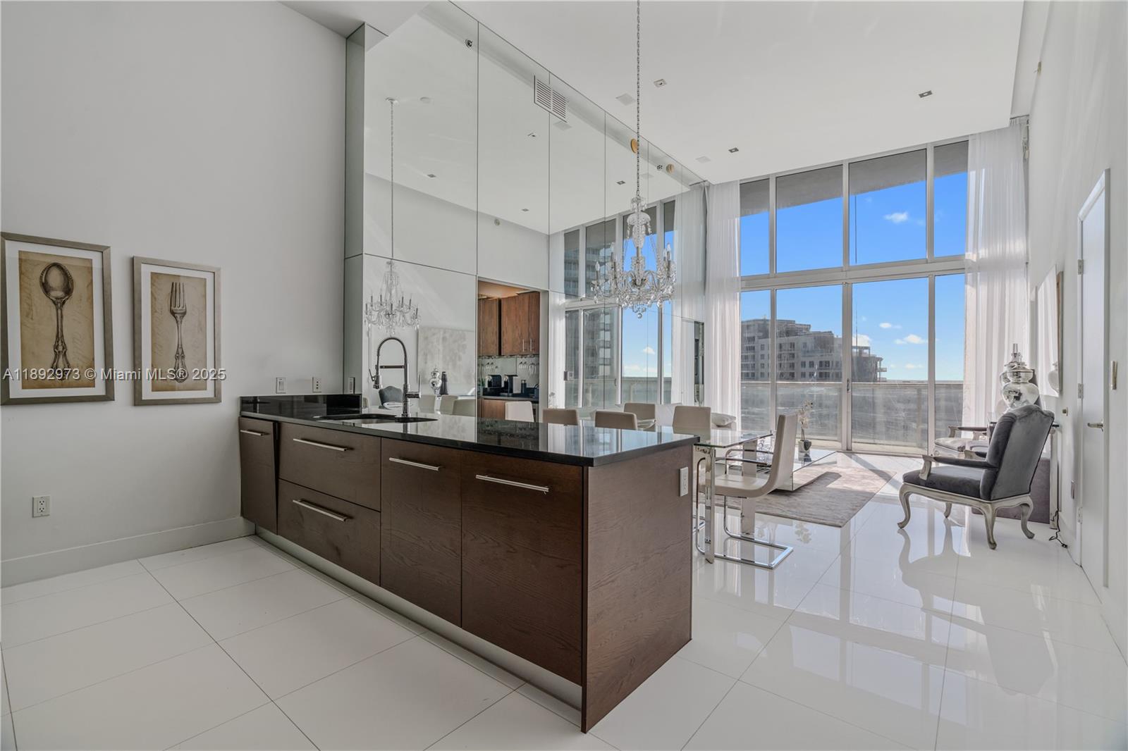 465 Brickell Ave #2805, Miami, FL, 33131 - Investment Condo. Photo #1