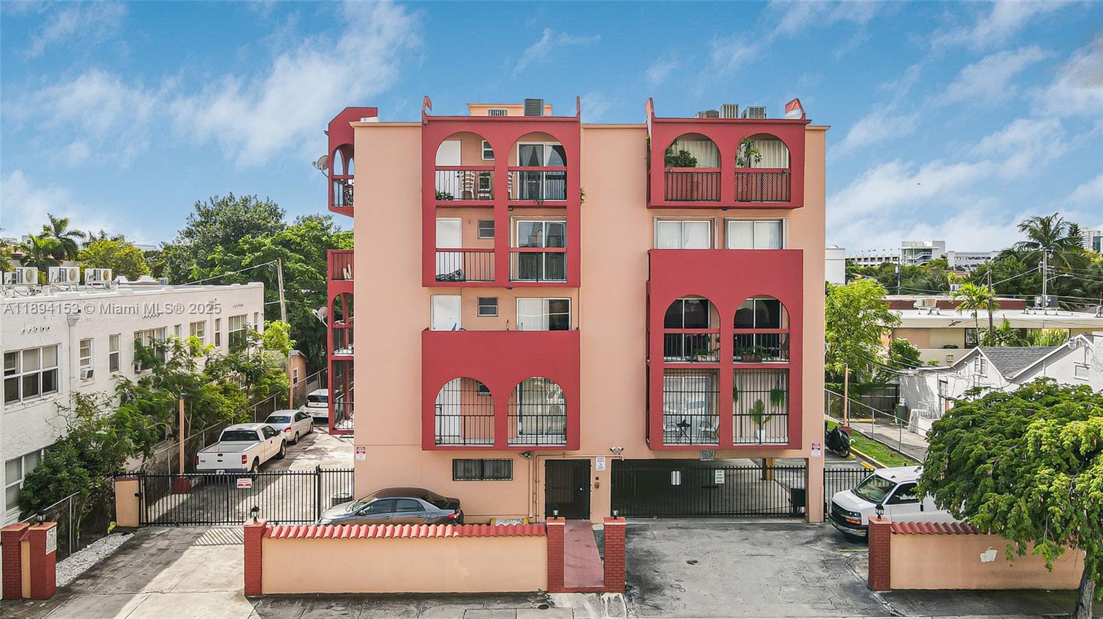 420 NW 12th Ave #41, Miami, FL, 33128 - Investment Condo. Photo #1