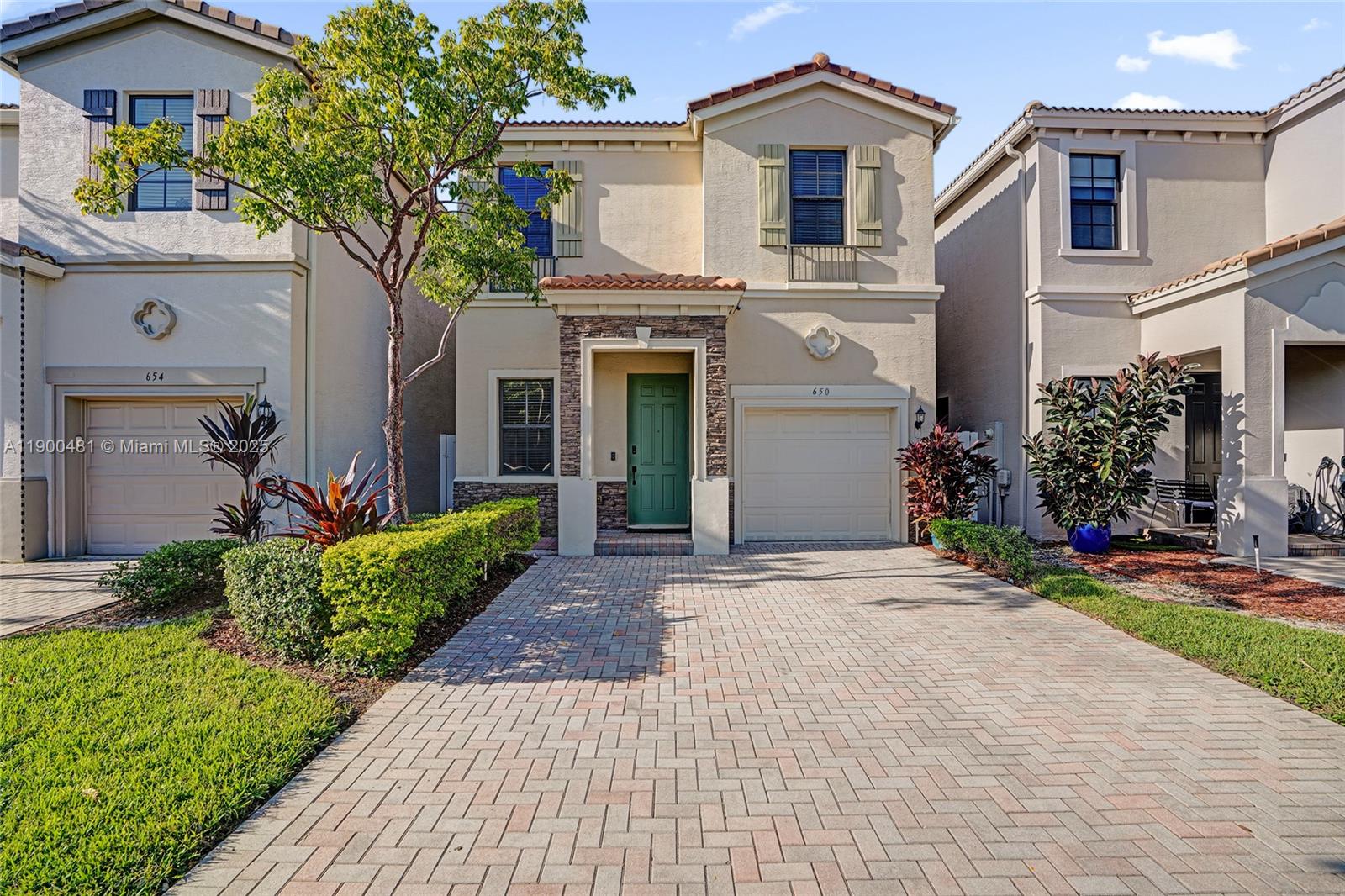 650 NE 193rd Ter, Miami, FL, 33179 - Investment Single Family Home. Photo #1