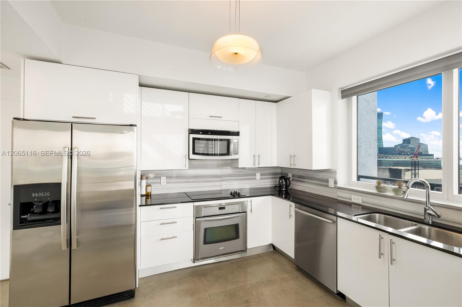 60 SW 13th #4001, Miami, FL, 33130 - Investment Condo. Photo #1