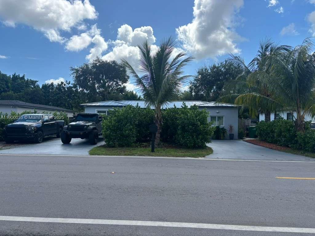 1430 NE 149th St, Miami, FL, 33161 - Investment Single Family Home. Photo #1