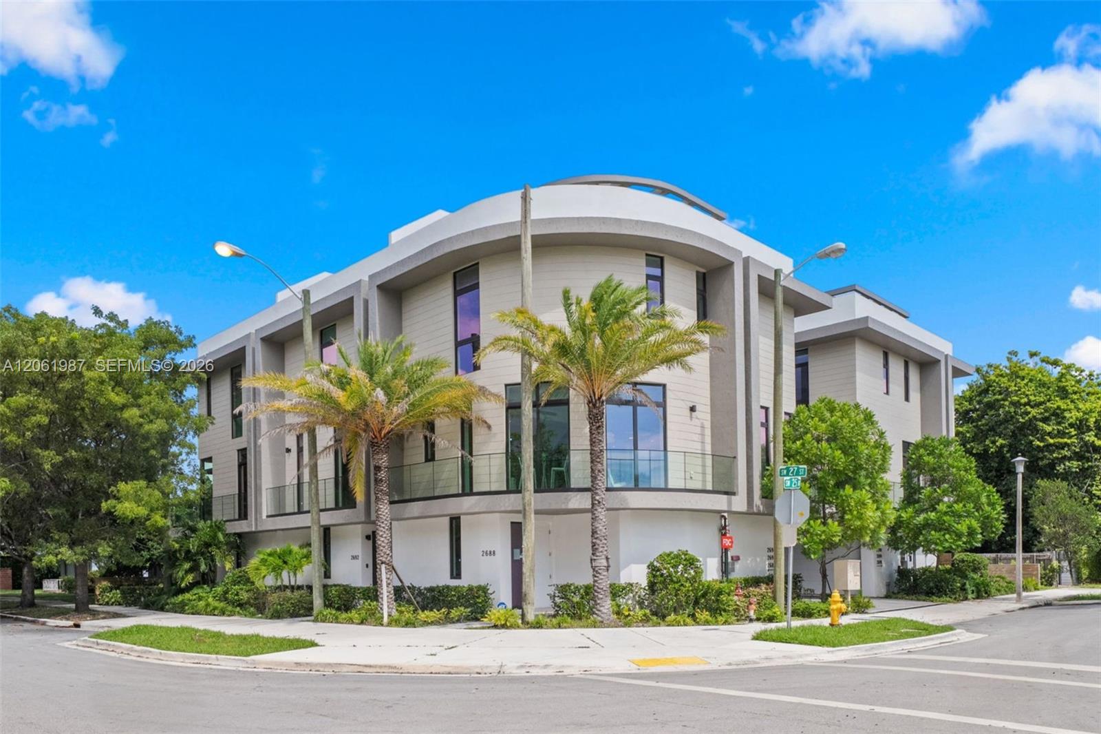 2688 SW 25th, Miami, FL, 33133 - Investment Townhome. Photo #1