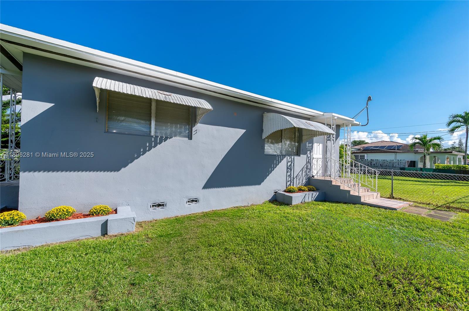 6595 SW 31st St, Miami, FL, 33155 - Investment Single Family Home. Photo #1