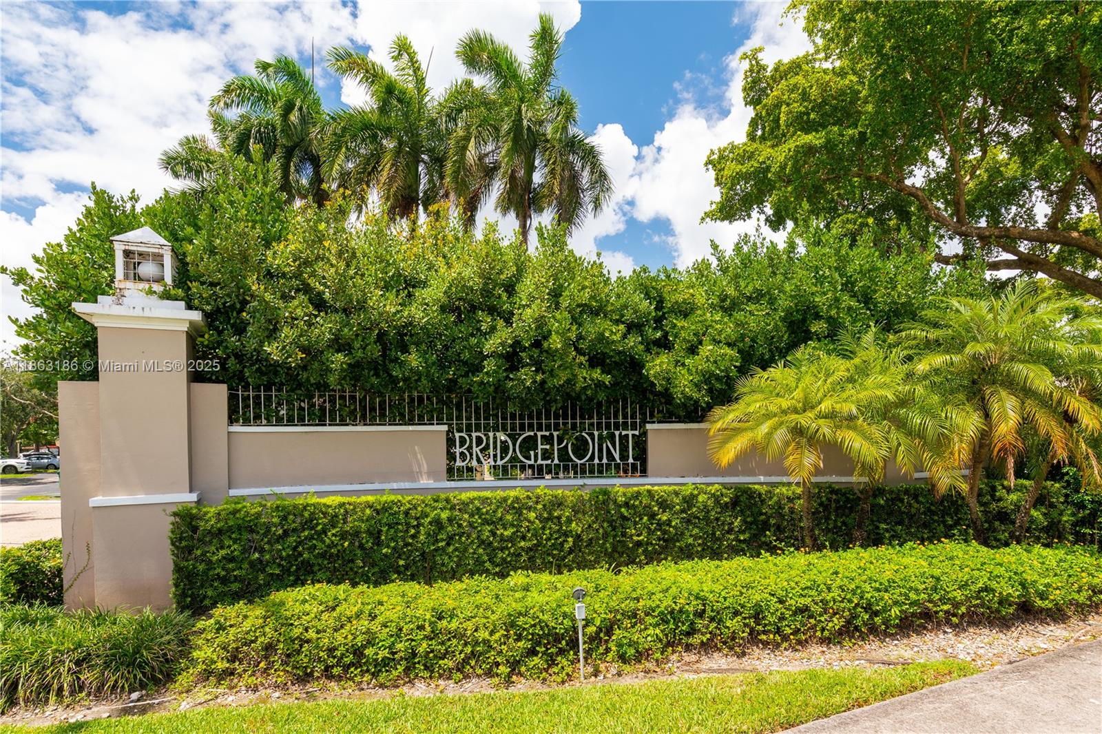 7150 SW 55th Ter W, Miami, FL, 33155 - Investment Townhome. Photo #1