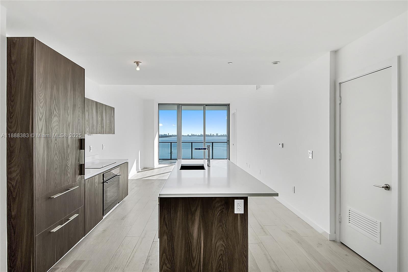 480 NE 31st St #904, Miami, FL, 33137 - Investment Condo. Photo #1