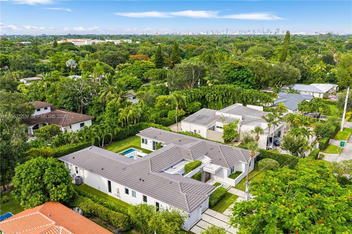 7101 SW 60th, Miami, FL, 33143 - Investment Single Family Home. Photo #1