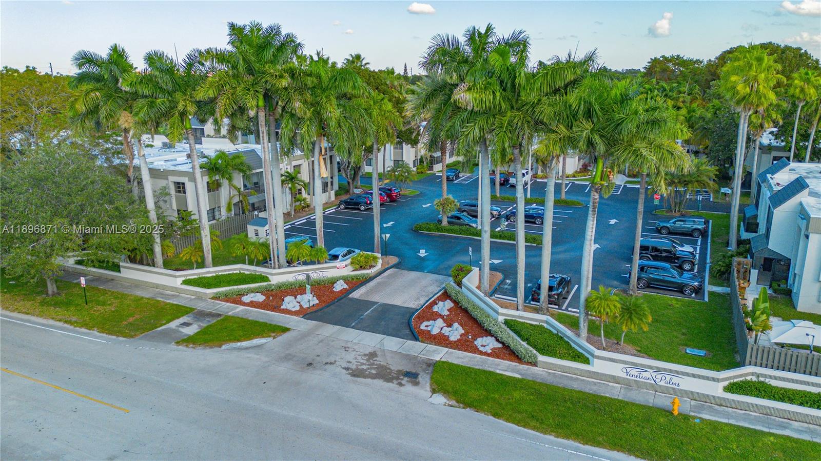 7955 SW 104th St #203D, Miami, FL, 33156 - Investment Condo. Photo #1