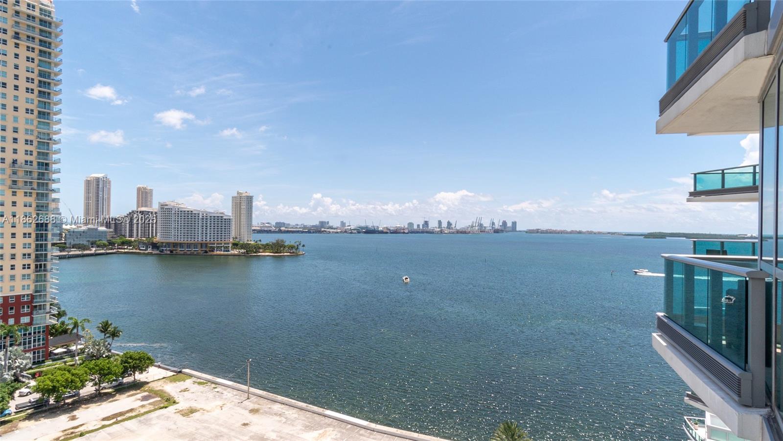 1331 Brickell Bay Dr #1402, Miami, FL, 33131 - Investment Condo. Photo #1