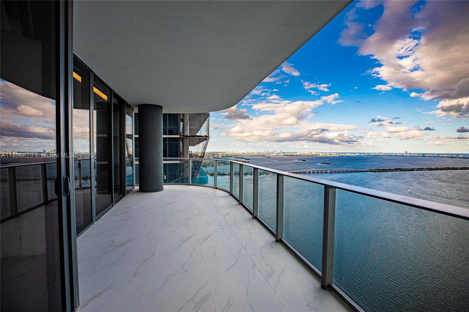 700 NE 24th St #4401, Miami, FL, 33137 - Investment Condo. Photo #1