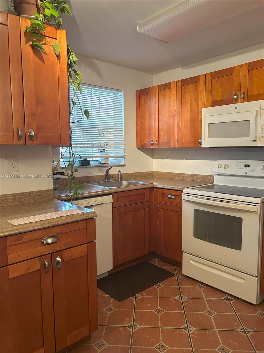8897 Fontainebleau Blvd #103, Miami, FL, 33172 - Investment Condo. Photo #1